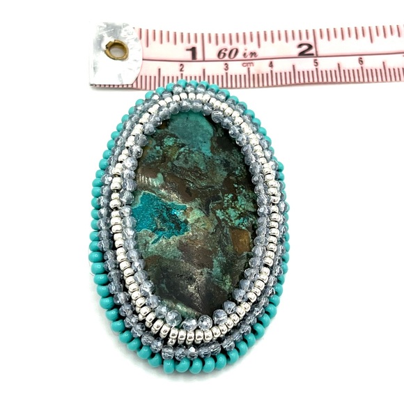 ❗️SOLD❗️Turquoise Brooch with Beaded Bezel - Picture 7 of 8